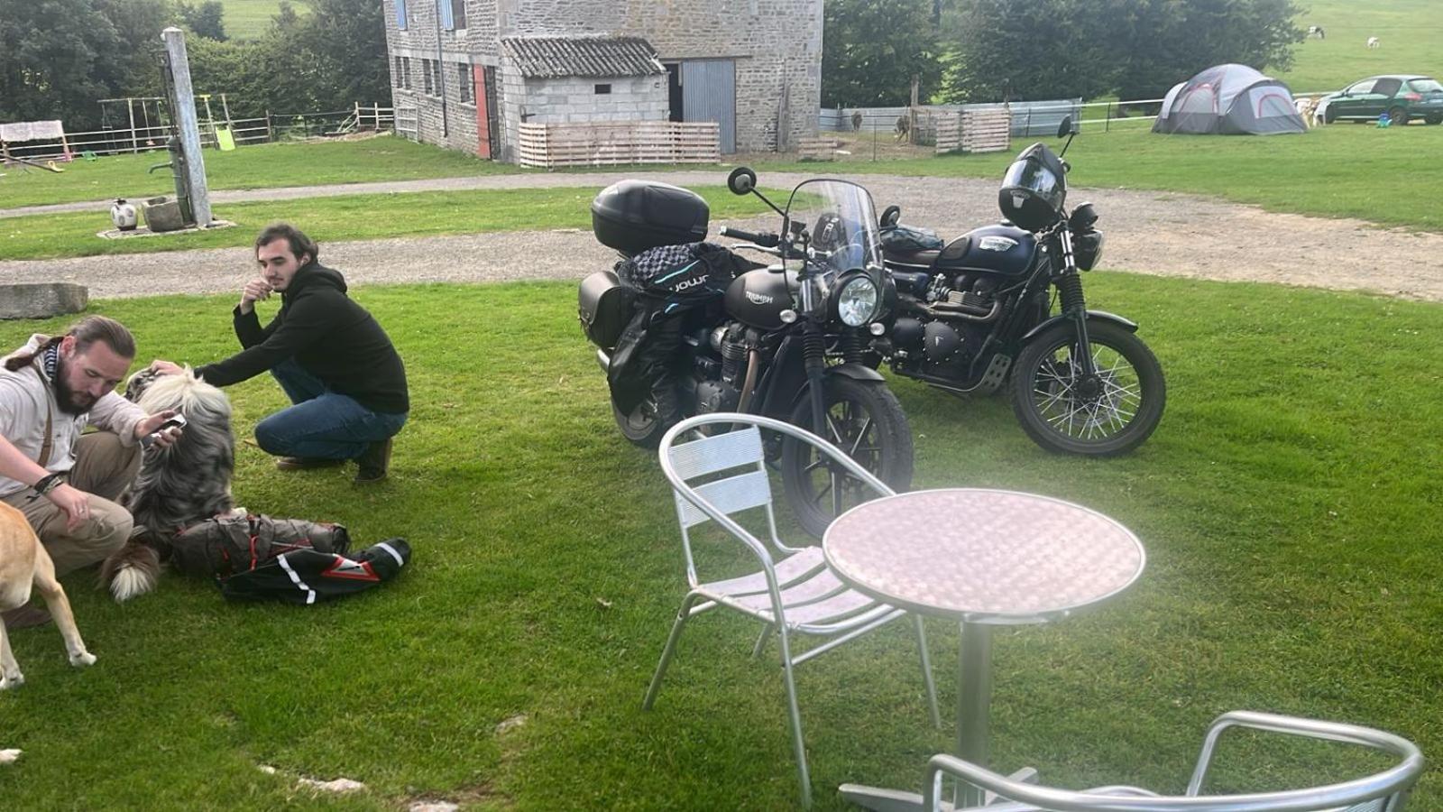 La Billardiere Camping A La Ferme Le Menil-Ciboult Экстерьер фото